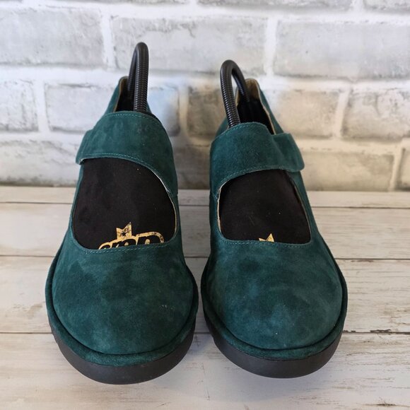 Fly London Lyka Wedge Mary Jane Loafer Green Suede Leather EUC Classic 40 US 9 - Picture 2 of 8